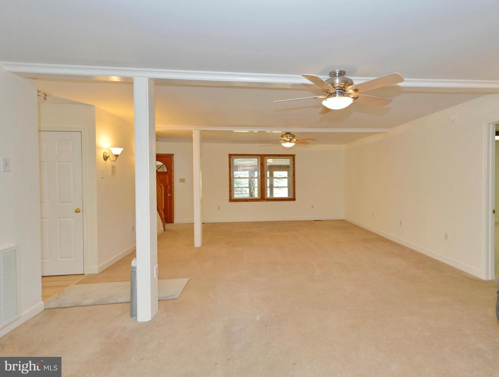 Bloomery, West Virginia, 26817, United States, 3 Bedrooms Bedrooms, ,2 BathroomsBathrooms,Residential,For Sale,1980909