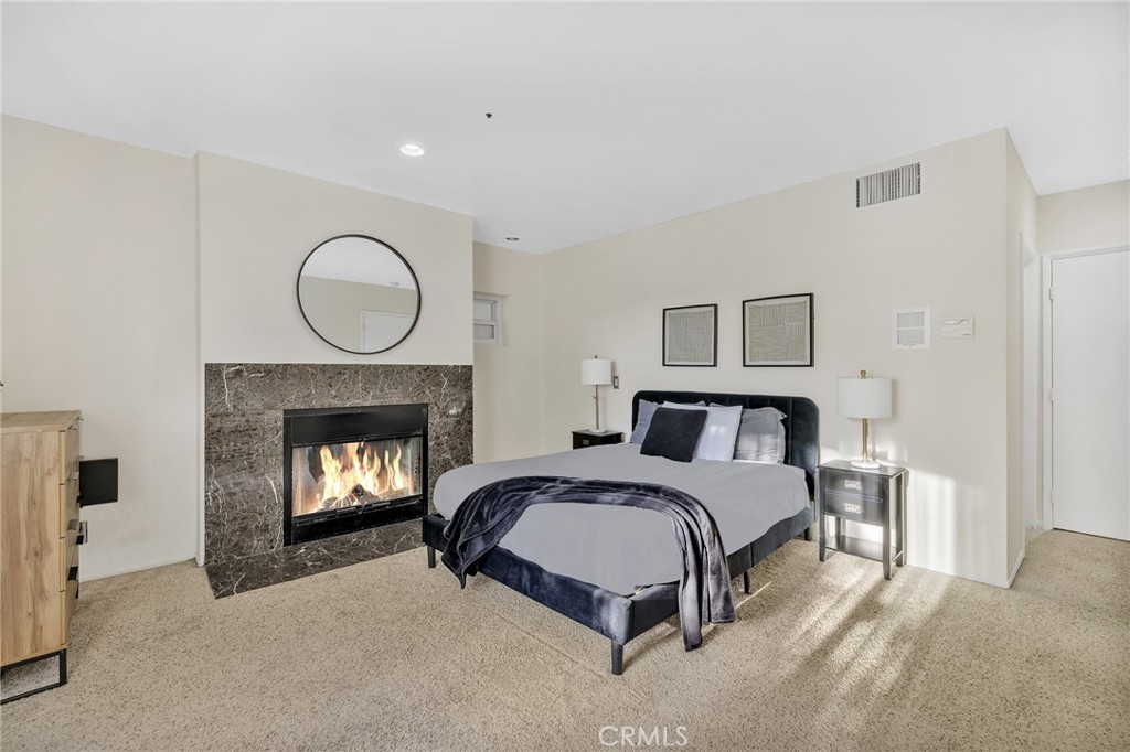 Woodland Hills, California, 91364, United States, 3 Bedrooms Bedrooms, ,3 BathroomsBathrooms,Residential,For Sale,1980470