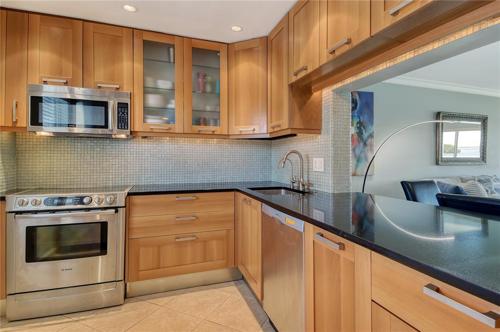 Longboat Key, Florida, 34228, United States, 2 Bedrooms Bedrooms, ,2 BathroomsBathrooms,Residential,For Sale,1987824