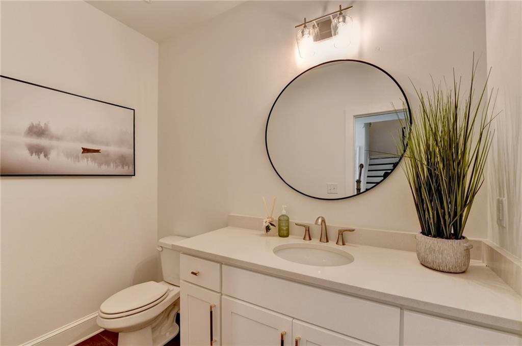 Gainesville, Georgia, 30506, United States, 5 Bedrooms Bedrooms, ,6 BathroomsBathrooms,Residential,For Sale,1978029