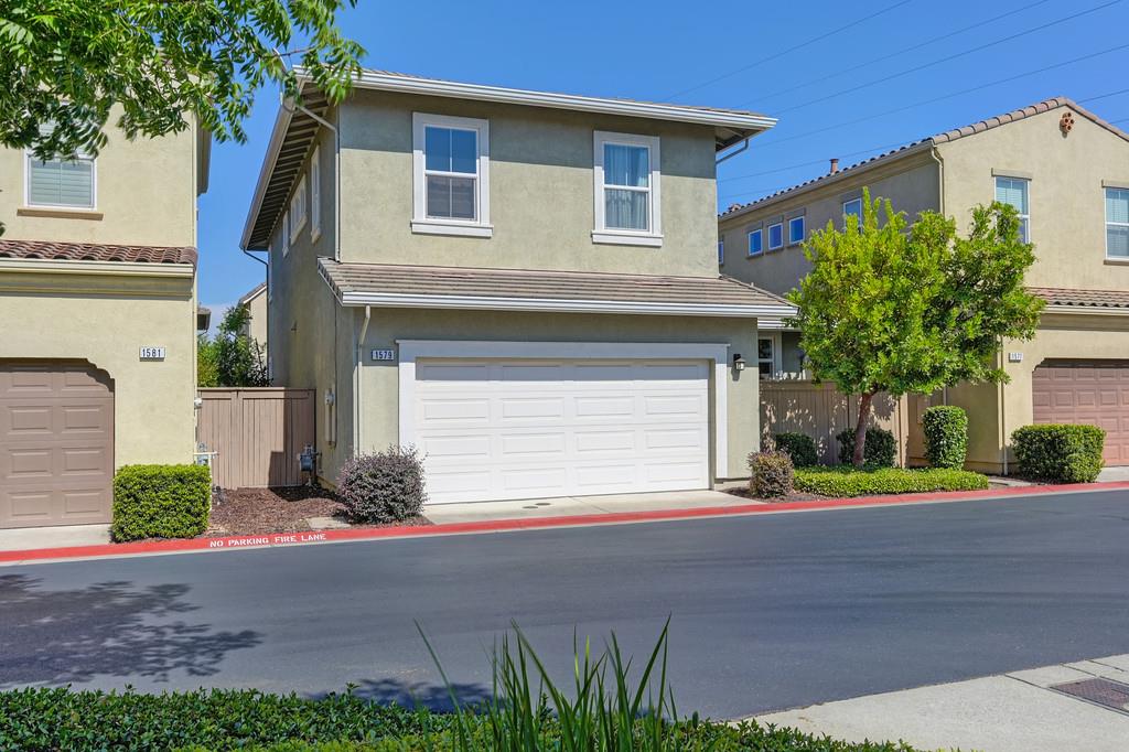 Folsom, California, 95630, United States, 2 Bedrooms Bedrooms, ,3 BathroomsBathrooms,Residential,For Sale,1917573
