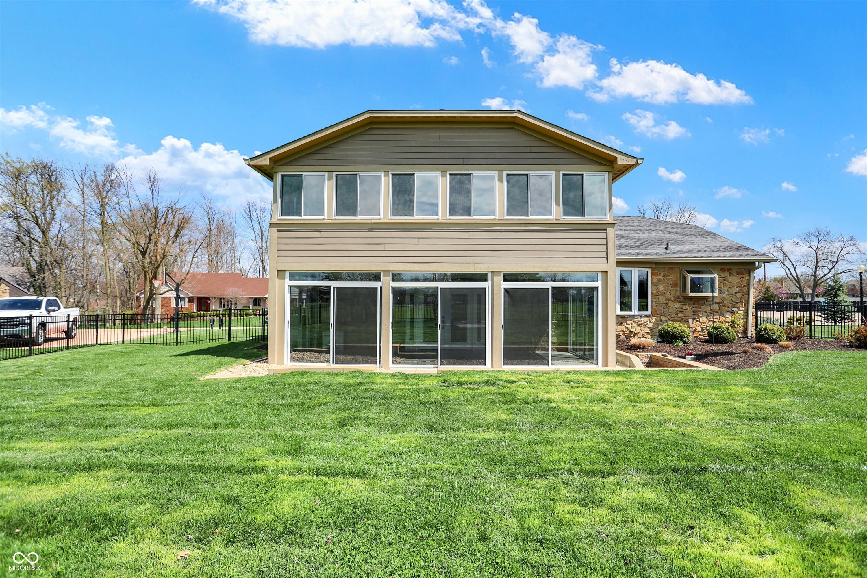Greenwood, Indiana, 46143, United States, 4 Bedrooms Bedrooms, ,3 BathroomsBathrooms,Residential,For Sale,1976804