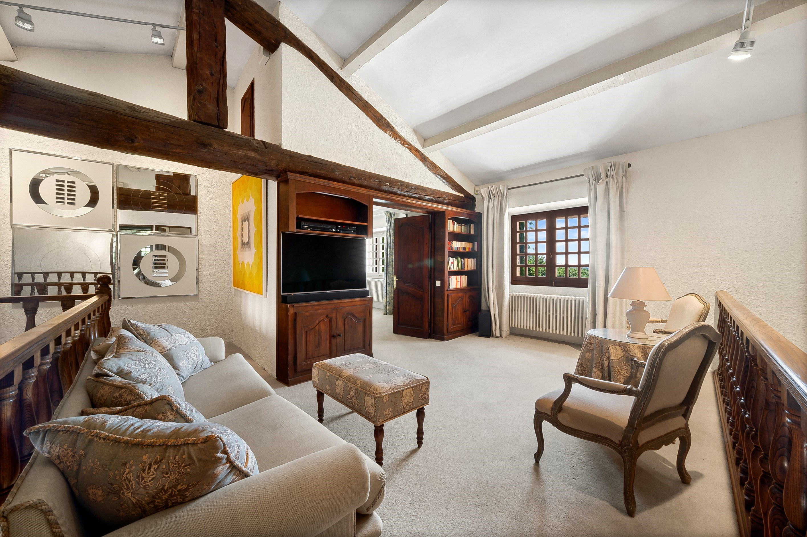  Exceptional Property with an olive grove and pool – Renovated 18th-Century Mill - 物件實景