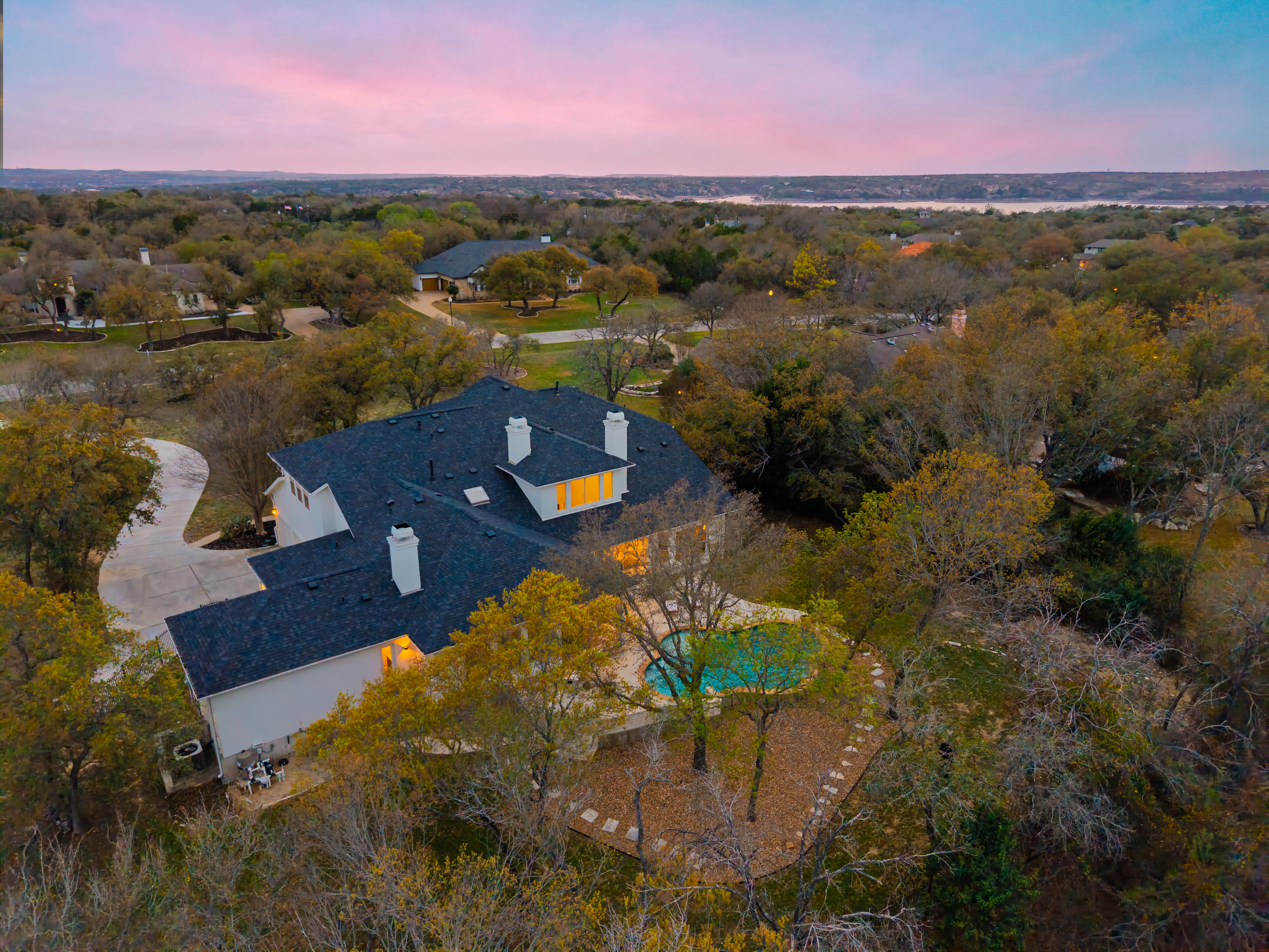  Luxury, Privacy, and the Lake Travis Lifestyle - 物件實景