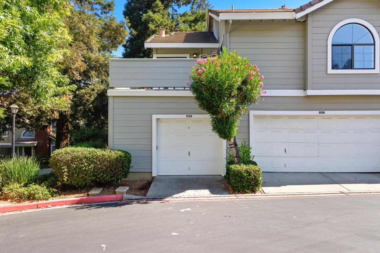San Jose, California, 95121, United States, 2 Bedrooms Bedrooms, ,2 BathroomsBathrooms,Residential,For Sale,1950993