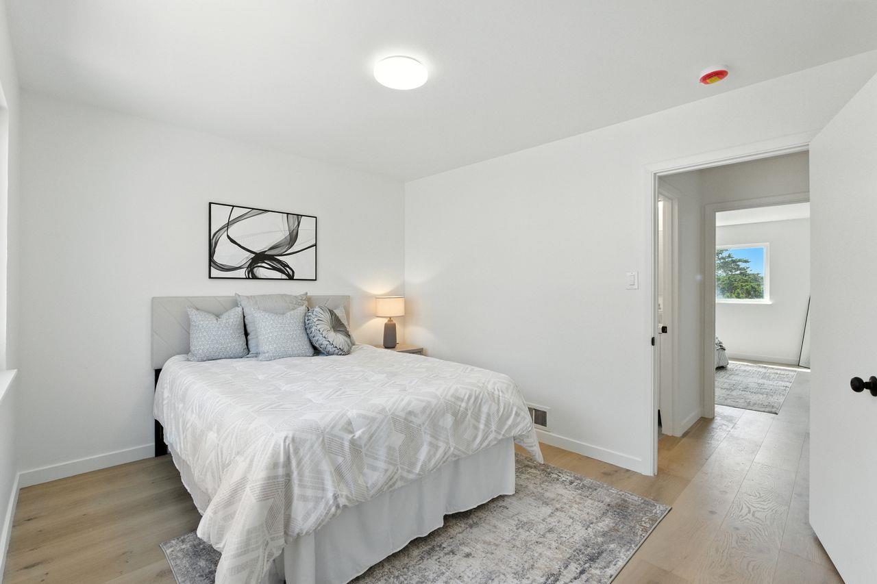 South San Francisco, California, 94080, United States, 4 Bedrooms Bedrooms, ,3 BathroomsBathrooms,Residential,For Sale,1951166
