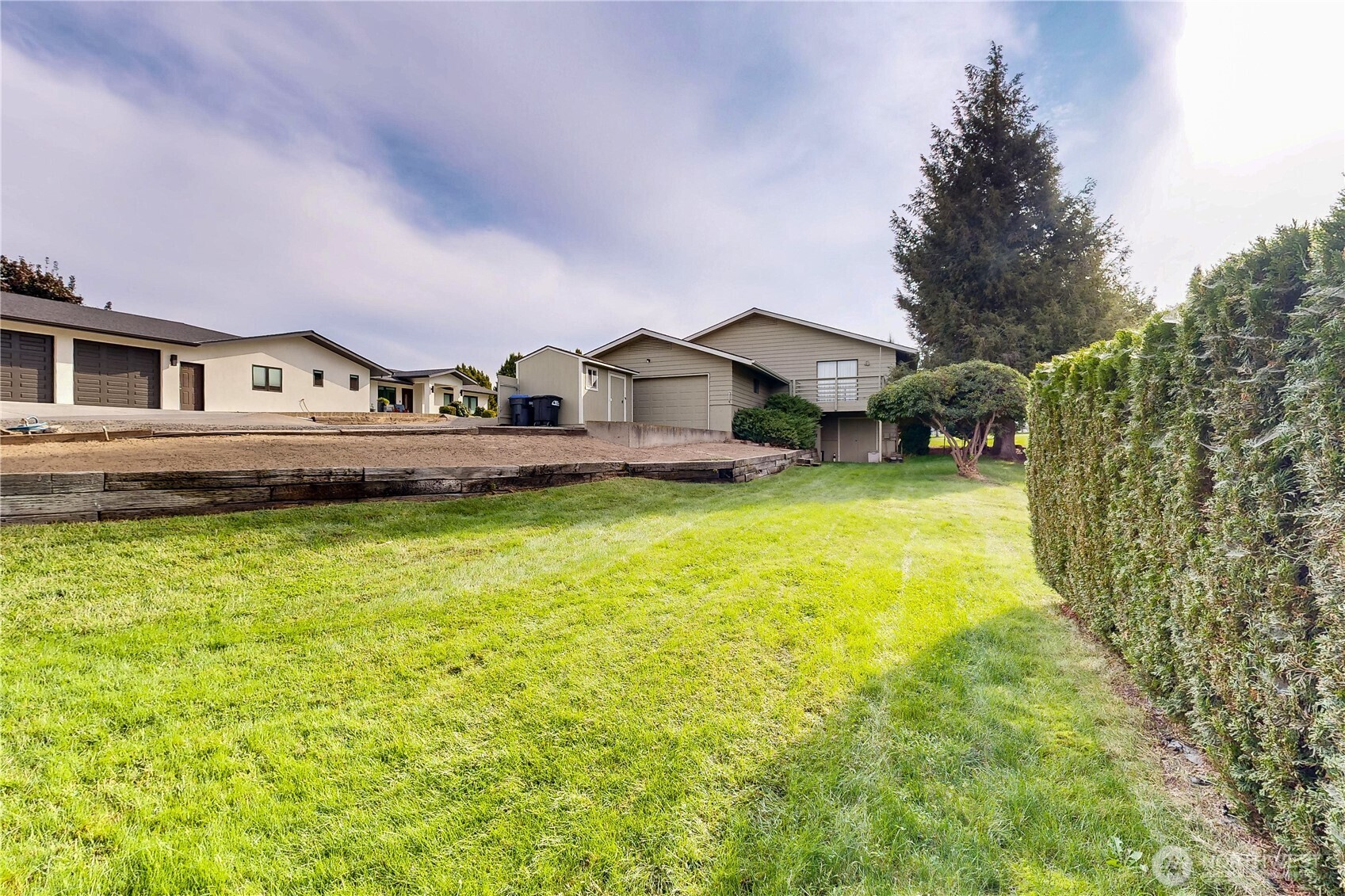 Walla Walla, Washington, 99362, United States, 3 Bedrooms Bedrooms, ,2 BathroomsBathrooms,Residential,For Sale,1942033