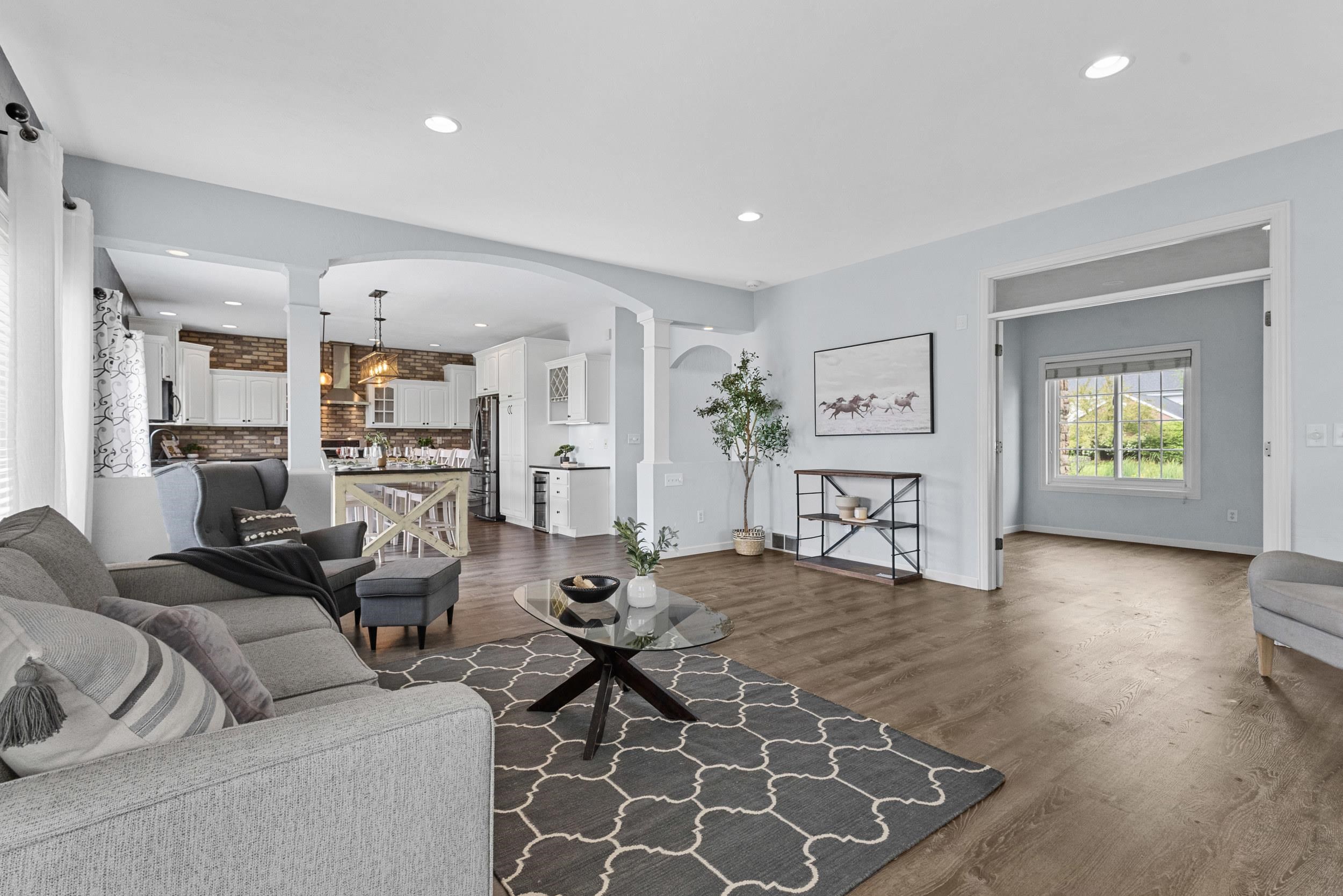 Neenah, Wisconsin, 54956, United States, 4 Bedrooms Bedrooms, ,4 BathroomsBathrooms,Residential,For Sale,1930712