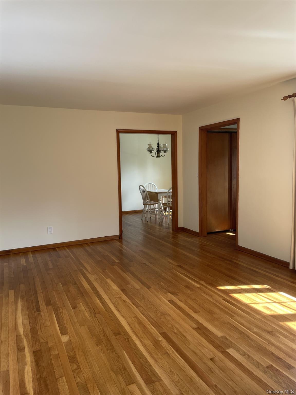 Montrose, New York, 10548, United States, 3 Bedrooms Bedrooms, ,1 BathroomBathrooms,Residential,For Sale,1958987