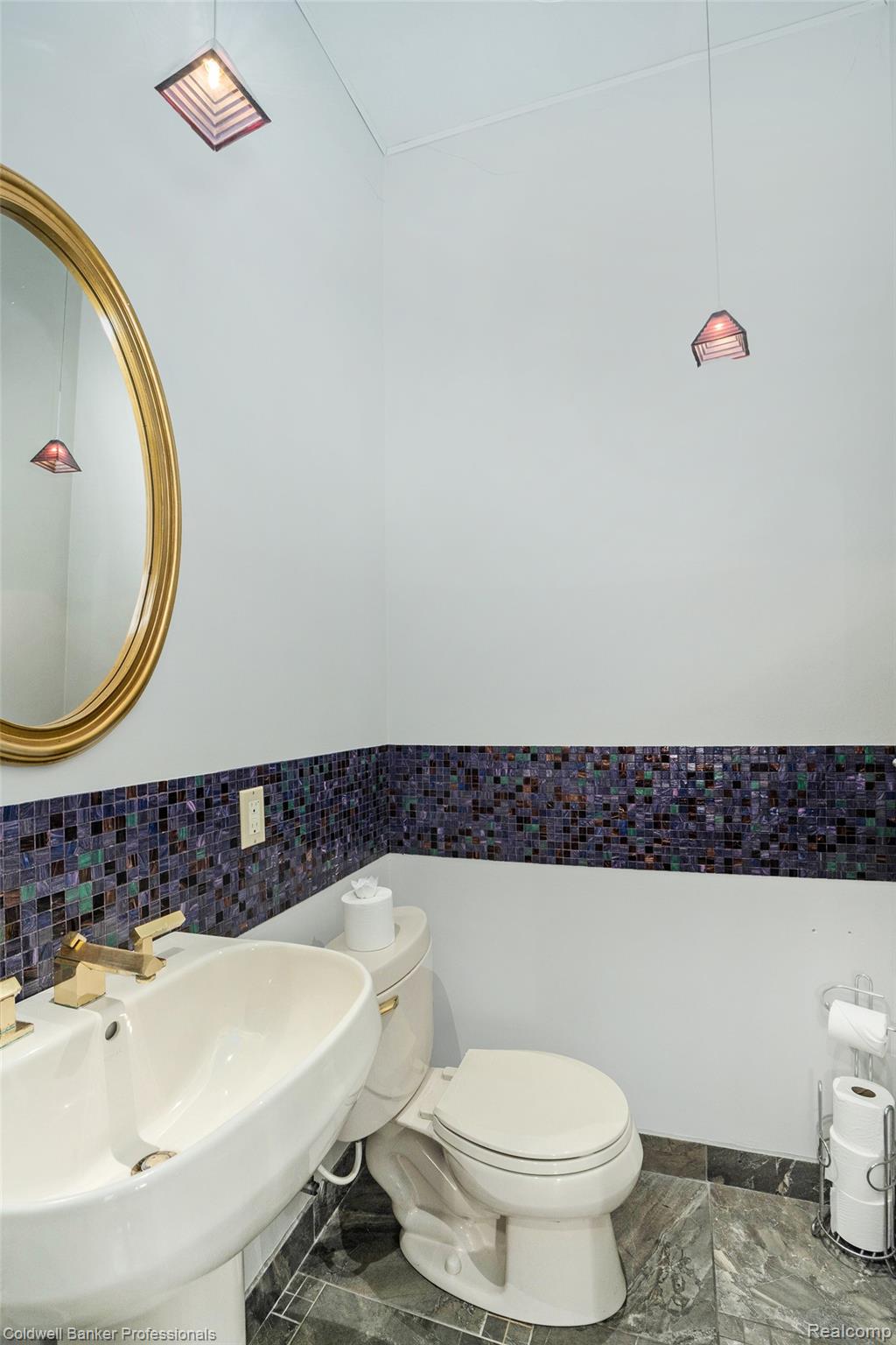 Highland, Michigan, 48356, United States, 4 Bedrooms Bedrooms, ,4 BathroomsBathrooms,Residential,For Sale,1994740