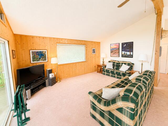 Mecosta, Michigan, 49332, United States, 4 Bedrooms Bedrooms, ,6 BathroomsBathrooms,Residential,For Sale,2048361