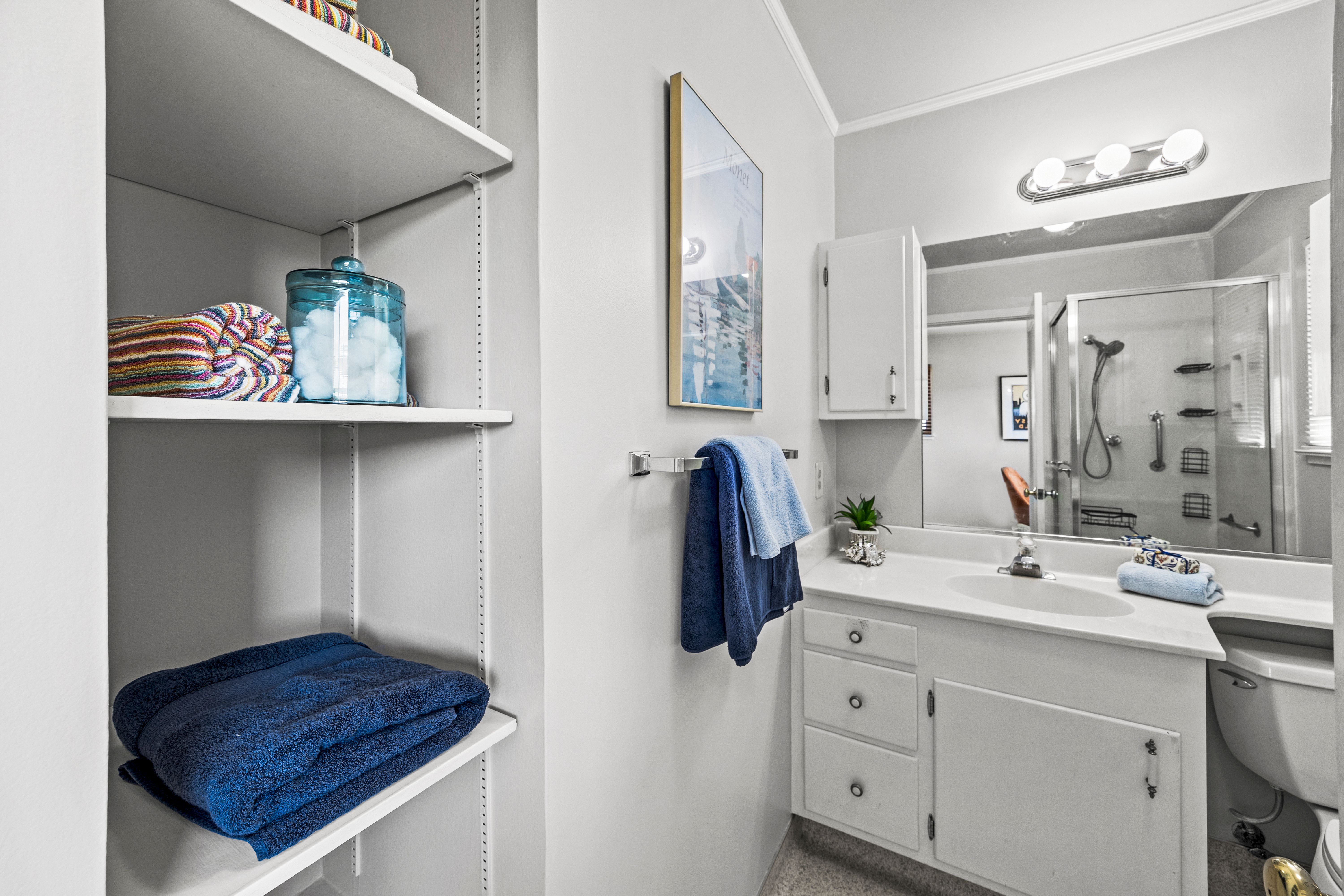  Single Story Rancher in Desirable San Mateo Village - 物件實景