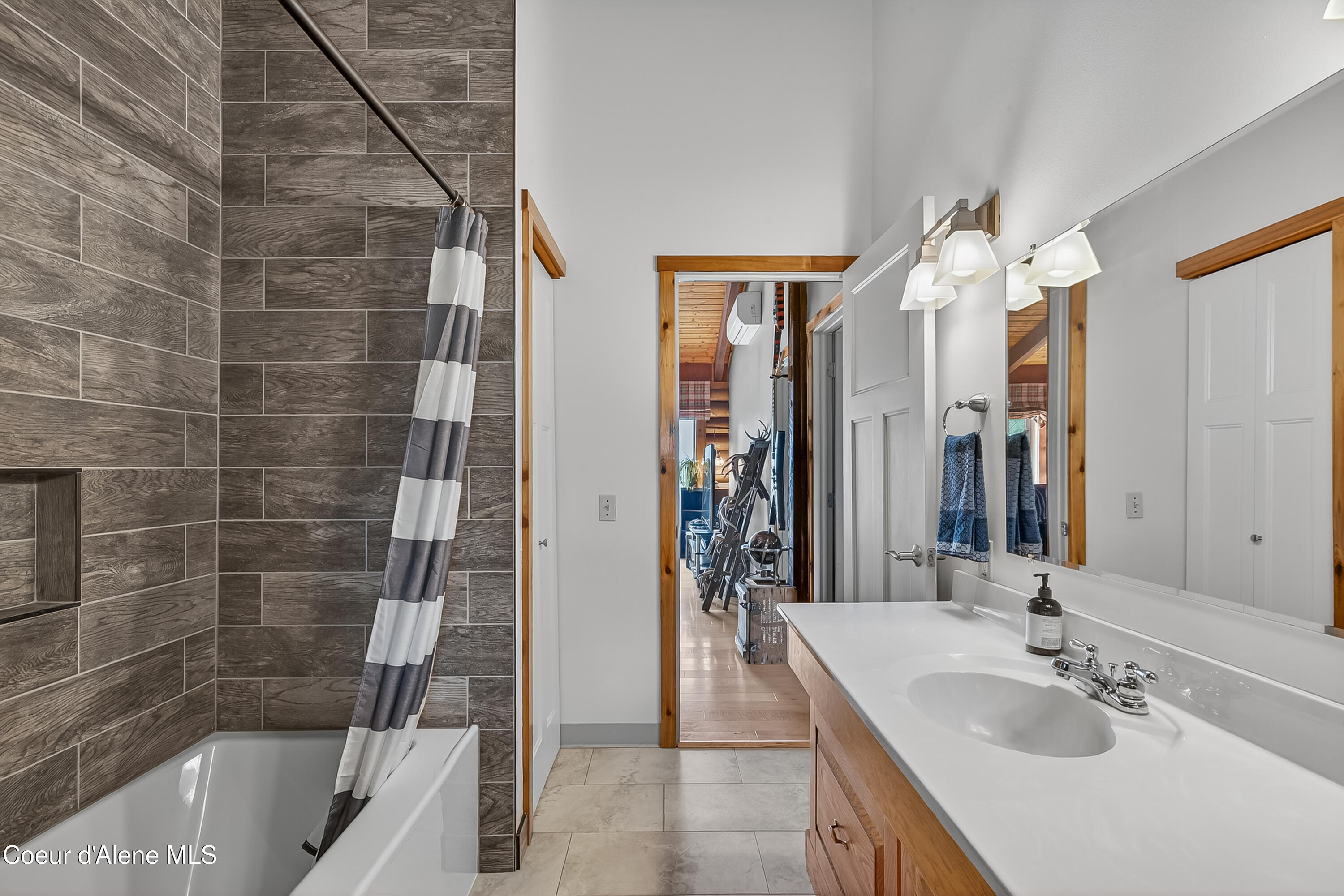 Kendrick, Idaho, 83537, United States, 3 Bedrooms Bedrooms, ,2 BathroomsBathrooms,Residential,For Sale,1977915