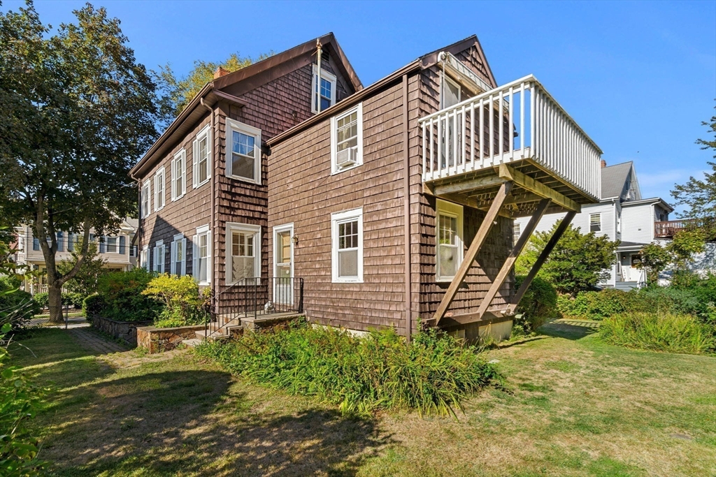 Wakefield, Massachusetts, 01880, United States, 4 Bedrooms Bedrooms, ,2 BathroomsBathrooms,Residential,For Sale,1947079