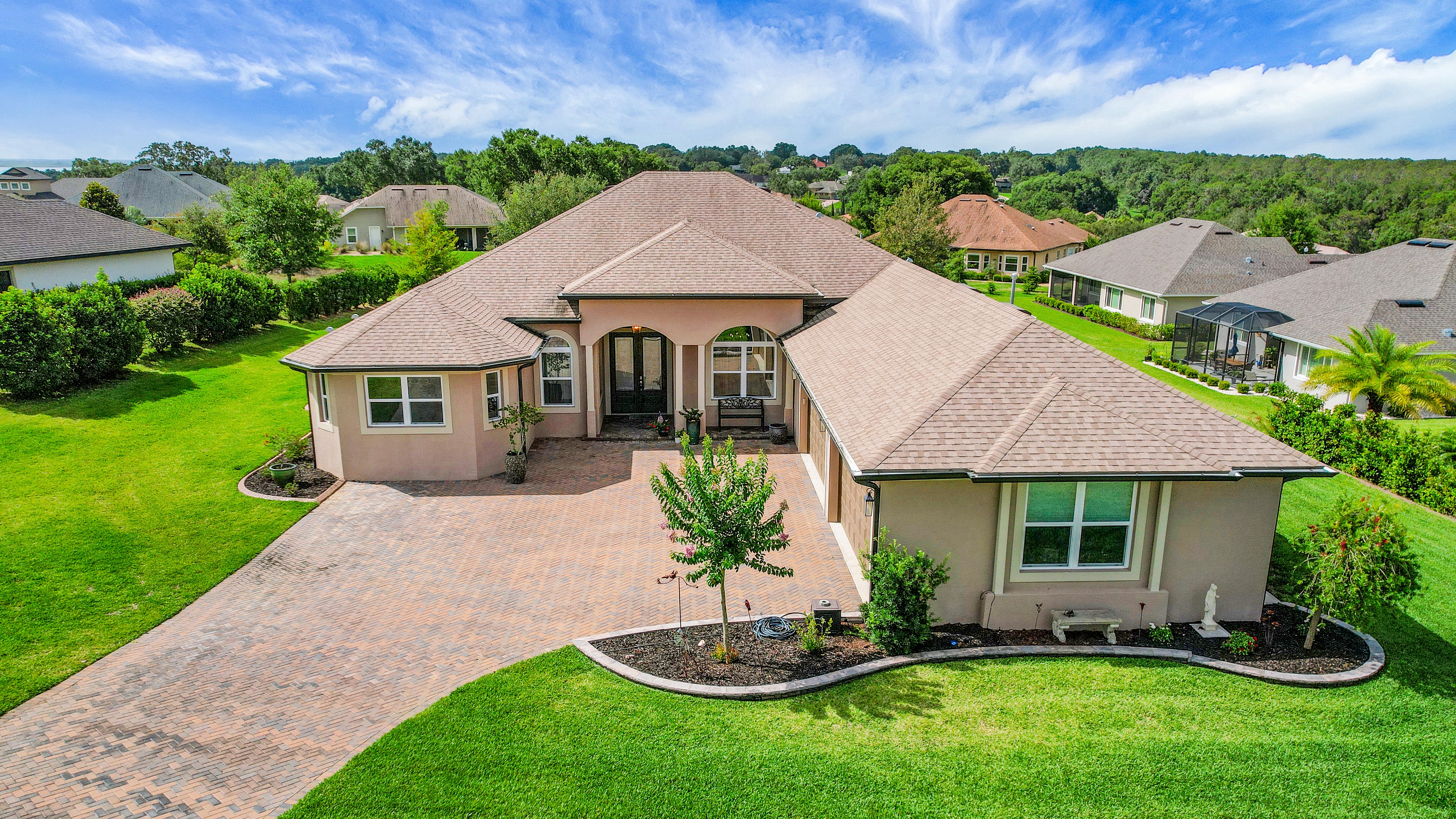 Lady Lake, Florida, 32159, United States, 4 Bedrooms Bedrooms, ,3 BathroomsBathrooms,Residential,For Sale,2001530