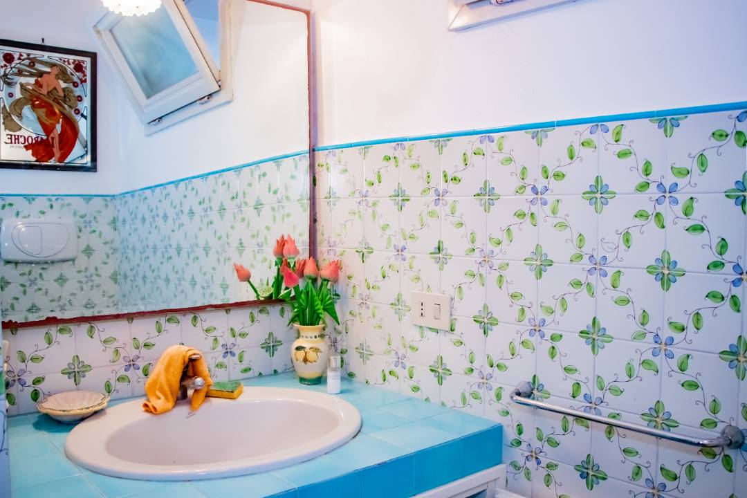 Ponza, Latina, 04027, IT, 7 Bedrooms Bedrooms, ,5 BathroomsBathrooms,Residential,For Sale,1761786