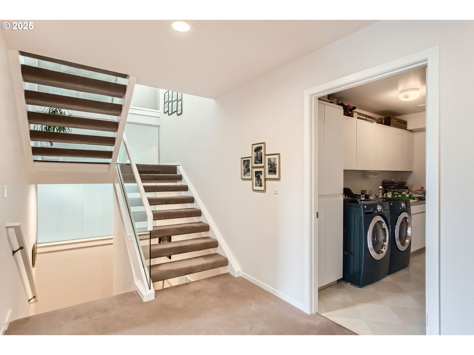 Portland, Oregon, 97229, United States, 3 Bedrooms Bedrooms, ,4 BathroomsBathrooms,Residential,For Sale,1982517