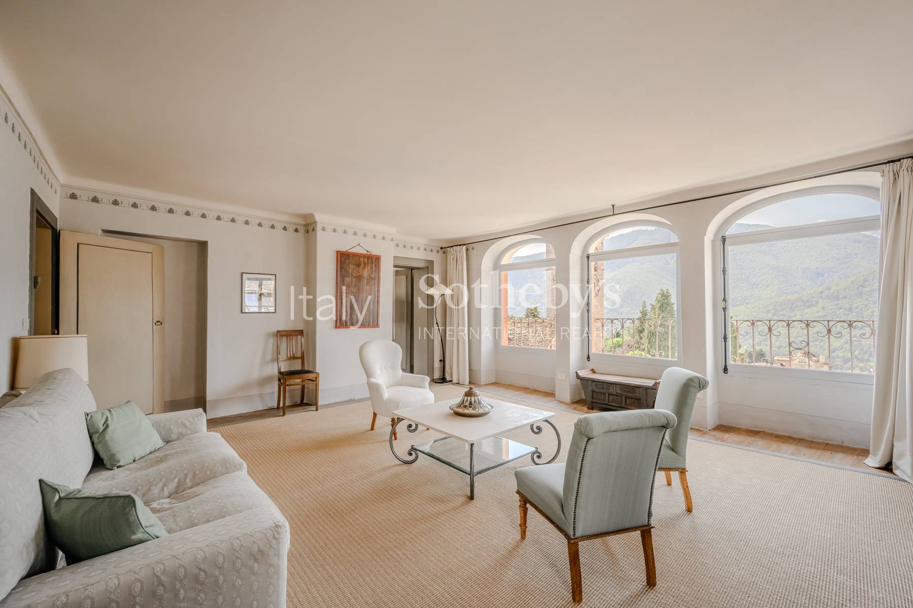  Elegant historic residence just a few kilometres from Switzerland - 物件實景