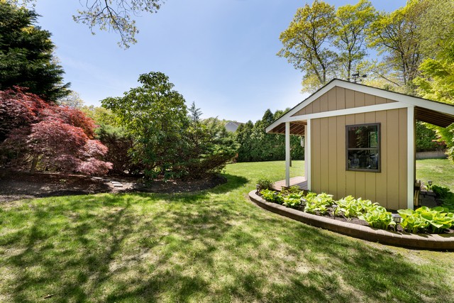 Shoreham, New York, 11786, United States, 5 Bedrooms Bedrooms, ,3 BathroomsBathrooms,Residential,For Sale,1990330