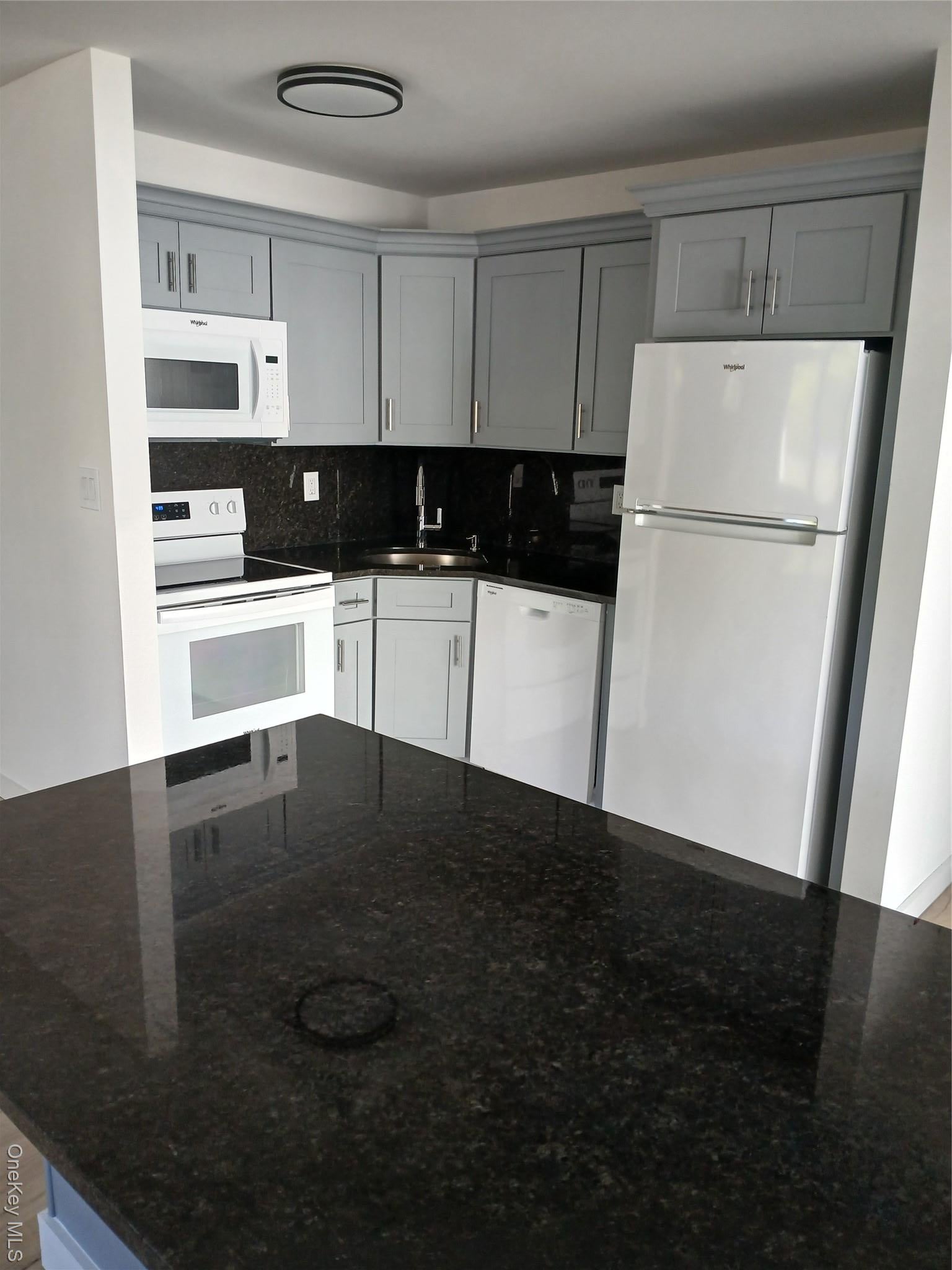 East Patchogue, New York, 11772, United States, 4 Bedrooms Bedrooms, ,1 BathroomBathrooms,Residential,For Sale,1948029