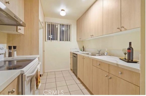 West Hills, California, 91307, United States, ,Residential,For Sale,1999055