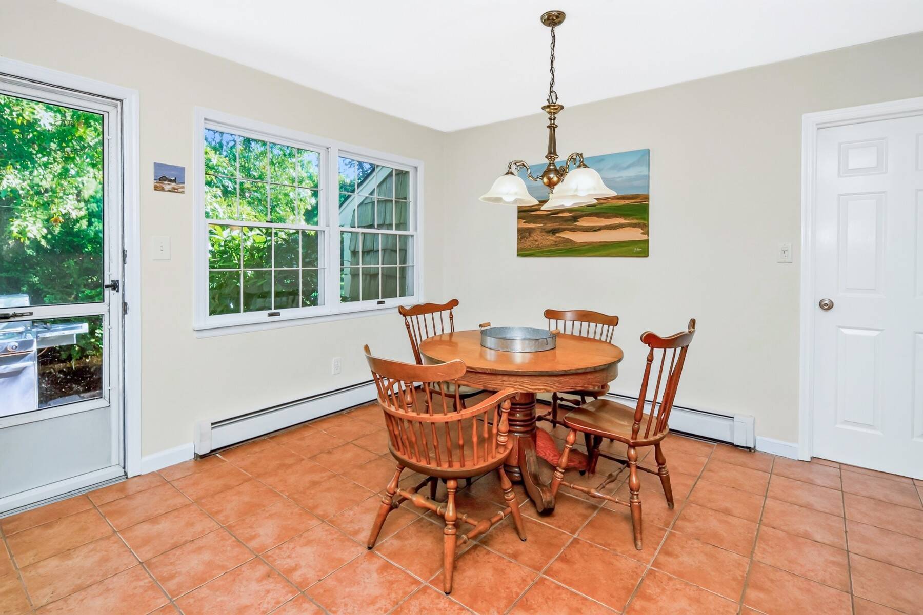  Southampton 4 Bedroom Traditional - Beautifully Landsacaped - 物件實景