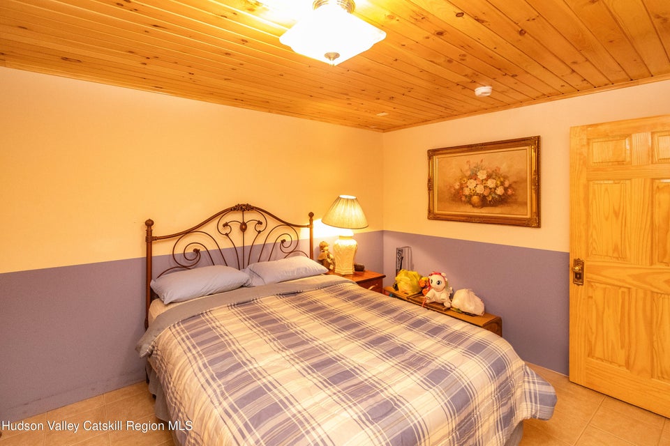 New Paltz, New York, 12561, United States, 3 Bedrooms Bedrooms, ,3 BathroomsBathrooms,Residential,For Sale,1873617