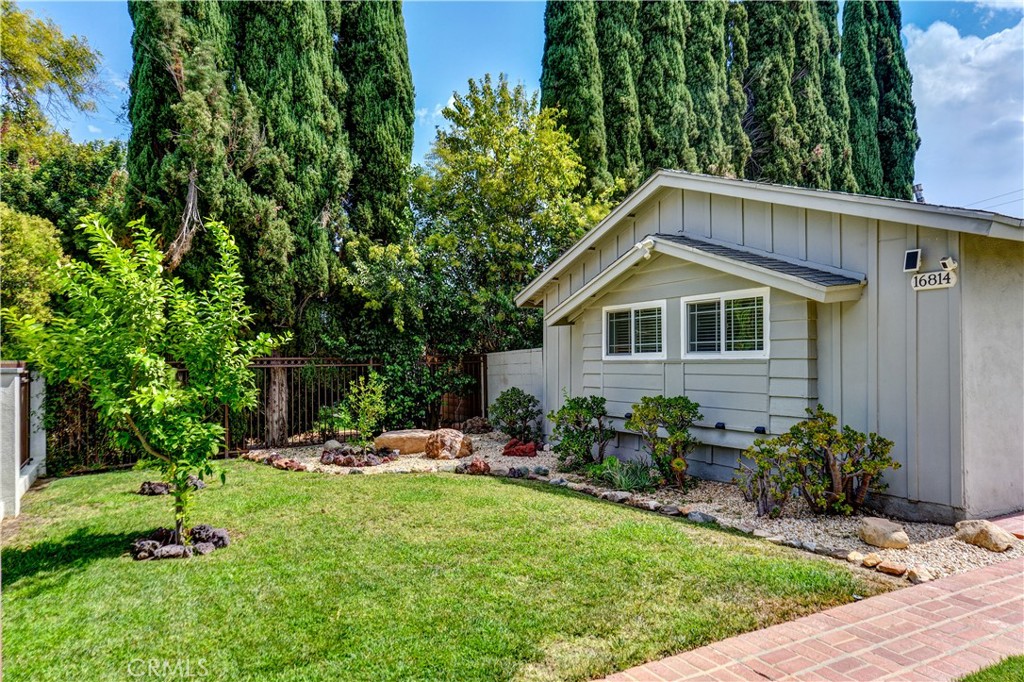 Granada Hills, California, 91344, United States, 4 Bedrooms Bedrooms, ,2 BathroomsBathrooms,Residential,For Sale,1983856