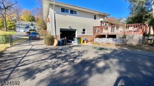 Cedar Grove, New Jersey, 07009, United States, 3 Bedrooms Bedrooms, ,2 BathroomsBathrooms,Residential,For Sale,1983593