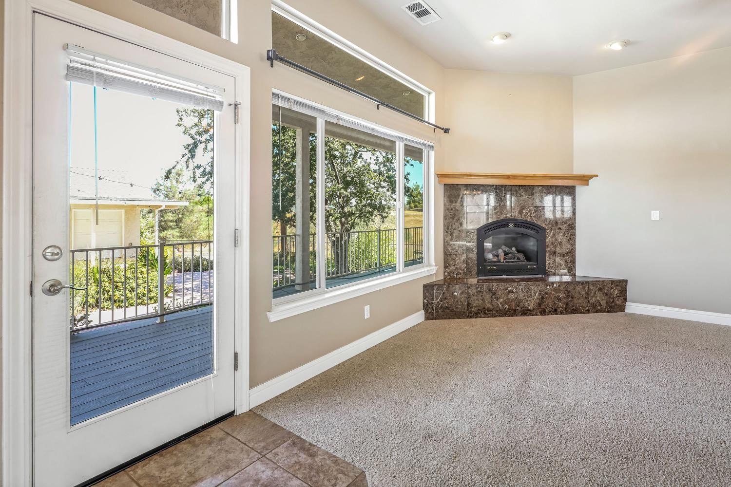 Valley Springs, California, 95252, United States, 3 Bedrooms Bedrooms, ,4 BathroomsBathrooms,Residential,For Sale,1981868