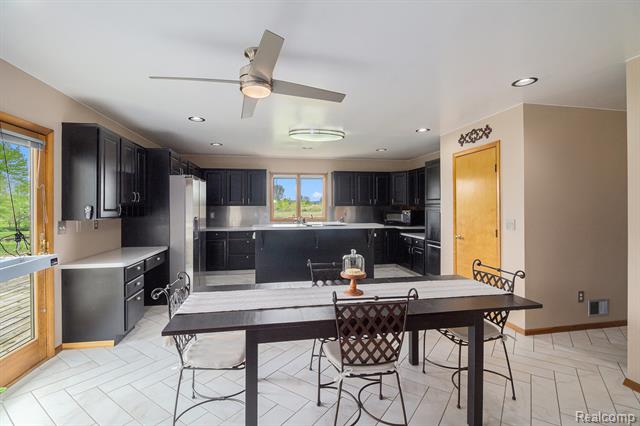 Iosco Twp, Michigan, 48843, United States, 4 Bedrooms Bedrooms, ,4 BathroomsBathrooms,Residential,For Sale,1980571