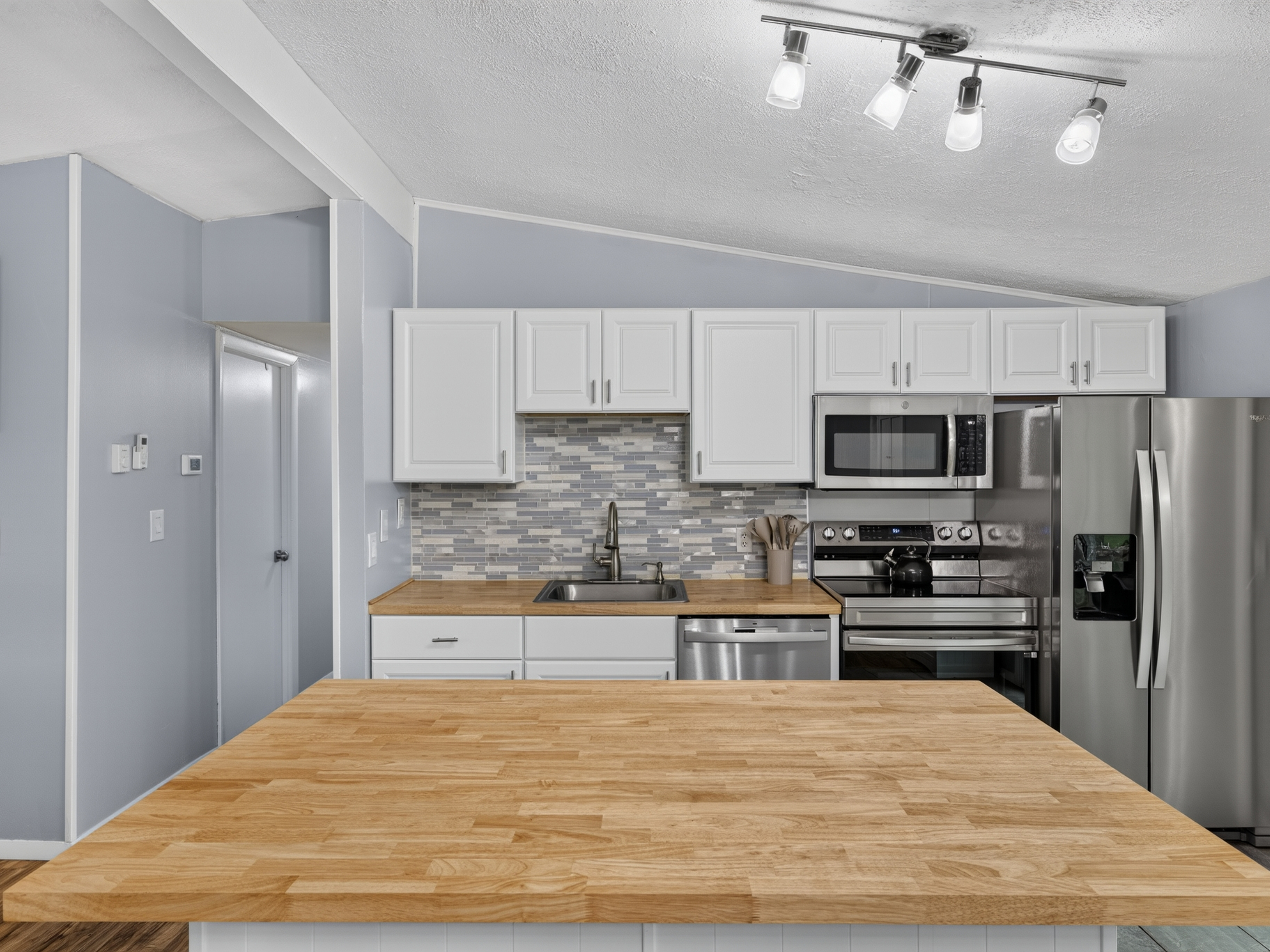  Discover the ideal blend of space and everyday convenience - 物件實景