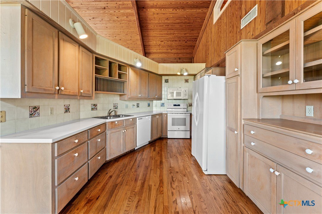 Belton, Texas, 76513, United States, 3 Bedrooms Bedrooms, ,2 BathroomsBathrooms,Residential,For Sale,1823682