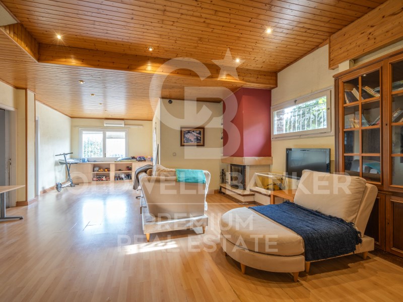 Cerdanyola del Vallès, Catalonia, ES, 4 Bedrooms Bedrooms, ,3 BathroomsBathrooms,Residential,For Sale,1622423