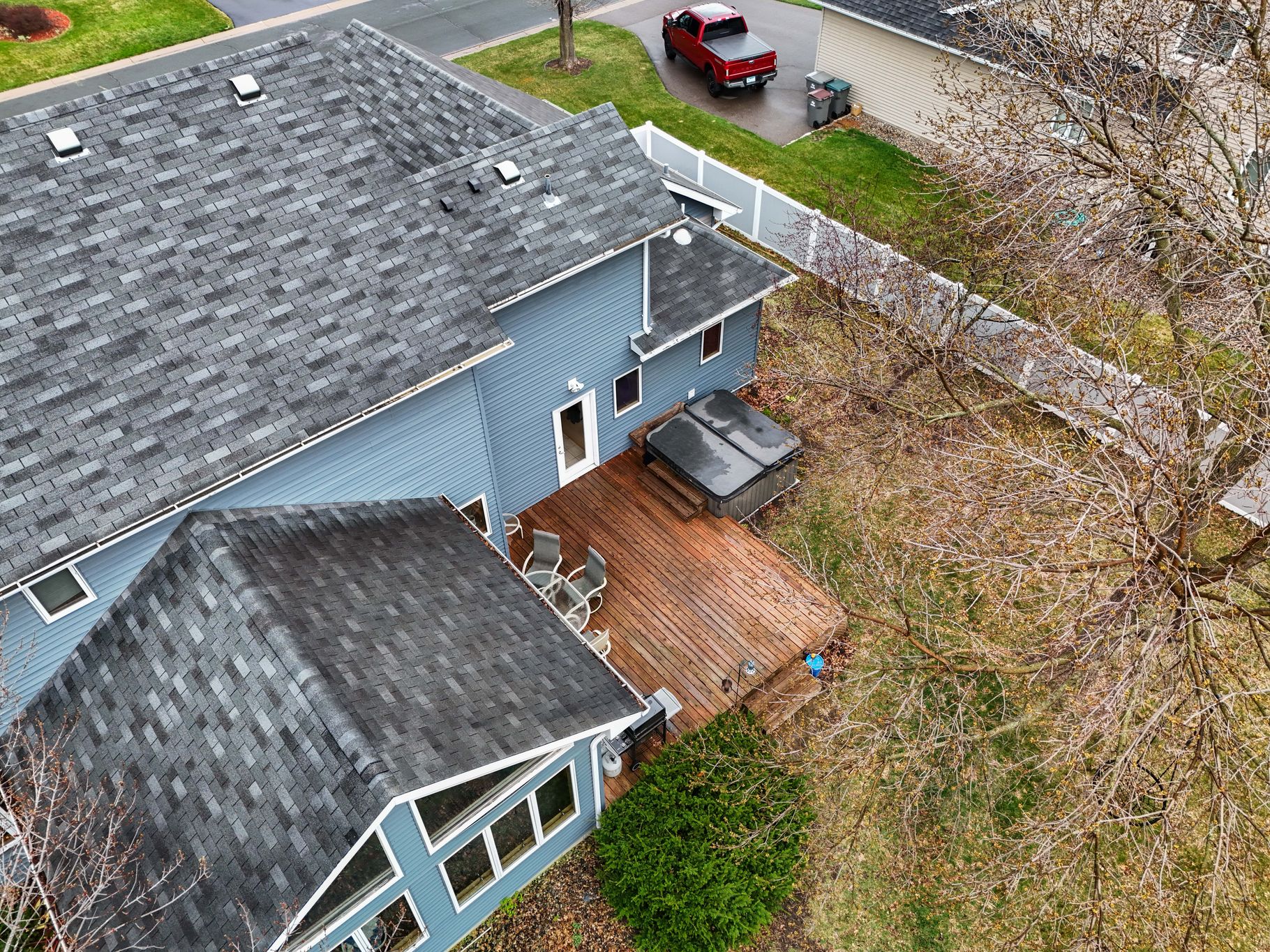  Spacious Village Knolls Home on Private Fenced Lot - 物件實景