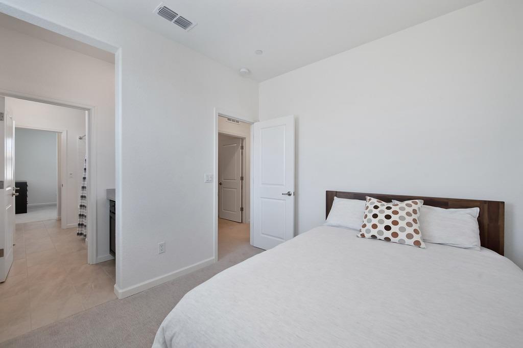 Roseville, California, 95747, United States, 3 Bedrooms Bedrooms, ,3 BathroomsBathrooms,Residential,For Sale,1795538