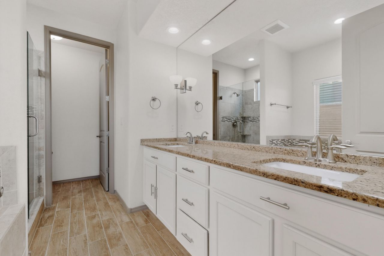 Rio Rancho, New Mexico, 87144, United States, 5 Bedrooms Bedrooms, ,3 BathroomsBathrooms,Residential,For Sale,2003213