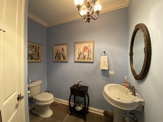 Mokena, Illinois, 60448, United States, 5 Bedrooms Bedrooms, ,4 BathroomsBathrooms,Residential,For Sale,1915819