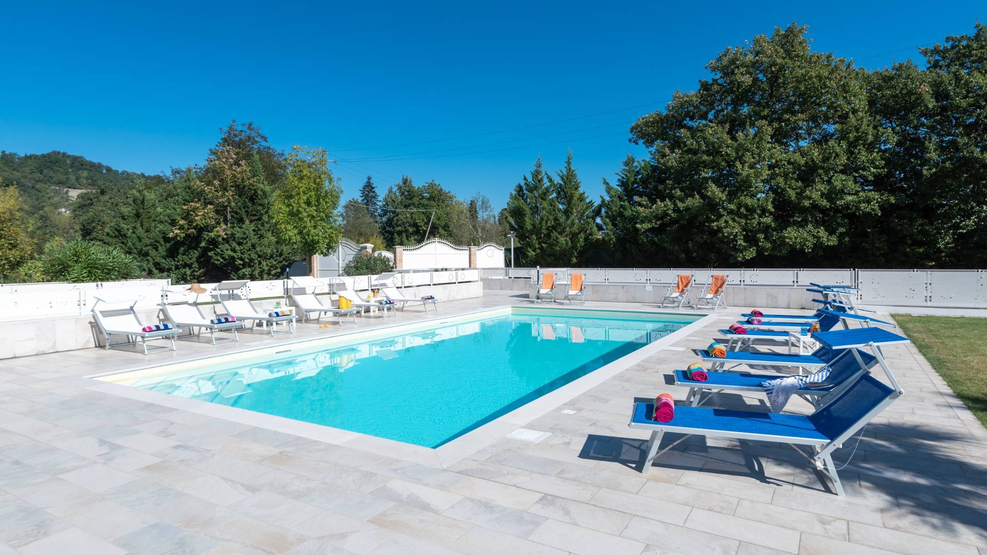 Fossombrone, Pesaro e Urbino, 61034, IT, 6 Bedrooms Bedrooms, ,10 BathroomsBathrooms,Residential,For Sale,1986512