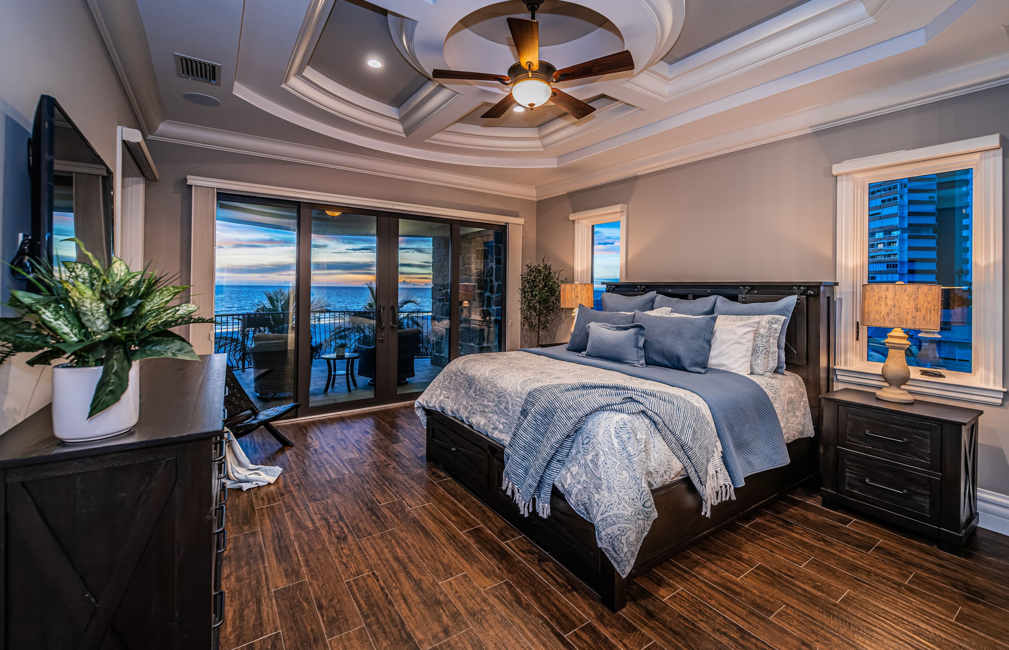 Redington Shores, Florida, 33708, United States, 5 Bedrooms Bedrooms, ,6 BathroomsBathrooms,Residential,For Sale,1921894