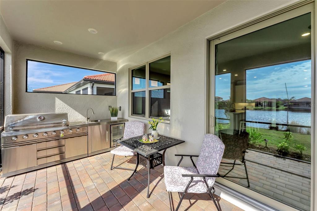 Nokomis, Florida, 34275, United States, 4 Bedrooms Bedrooms, ,2 BathroomsBathrooms,Residential,For Sale,2003329