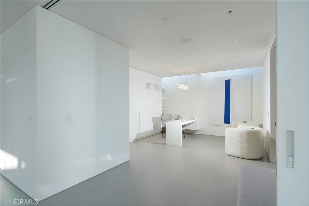 Laguna Beach, California, 92651, United States, 4 Bedrooms Bedrooms, ,6 BathroomsBathrooms,Residential,For Sale,1988252