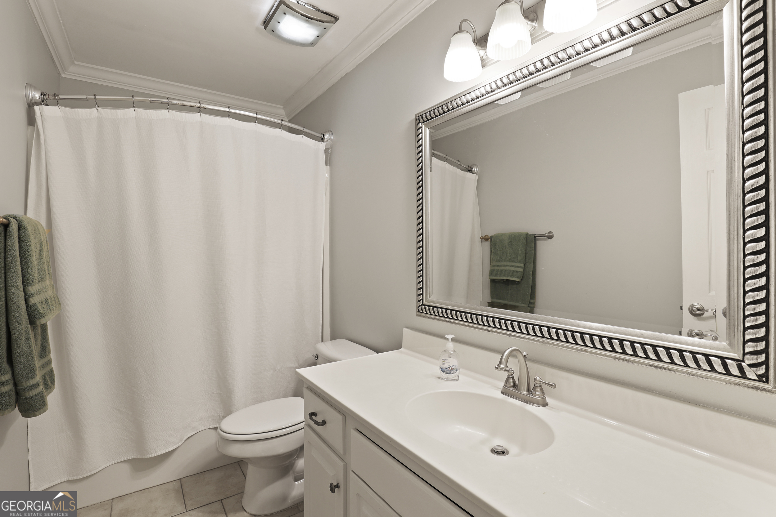 Savannah, Georgia, 31410, United States, 4 Bedrooms Bedrooms, ,3 BathroomsBathrooms,Residential,For Sale,1956542