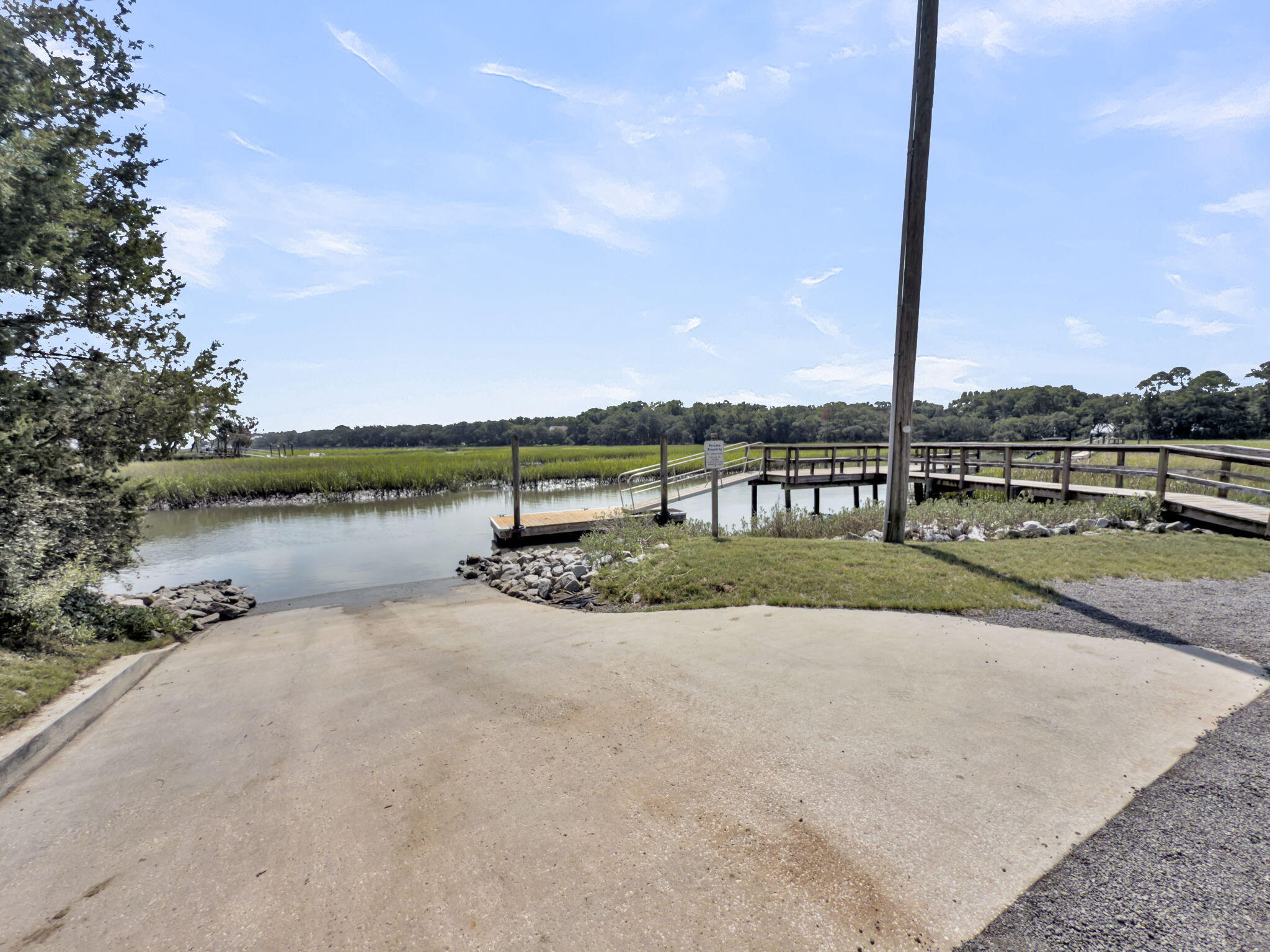 Charleston, South Carolina, 29412, United States, 4 Bedrooms Bedrooms, ,2 BathroomsBathrooms,Residential,For Sale,1985691