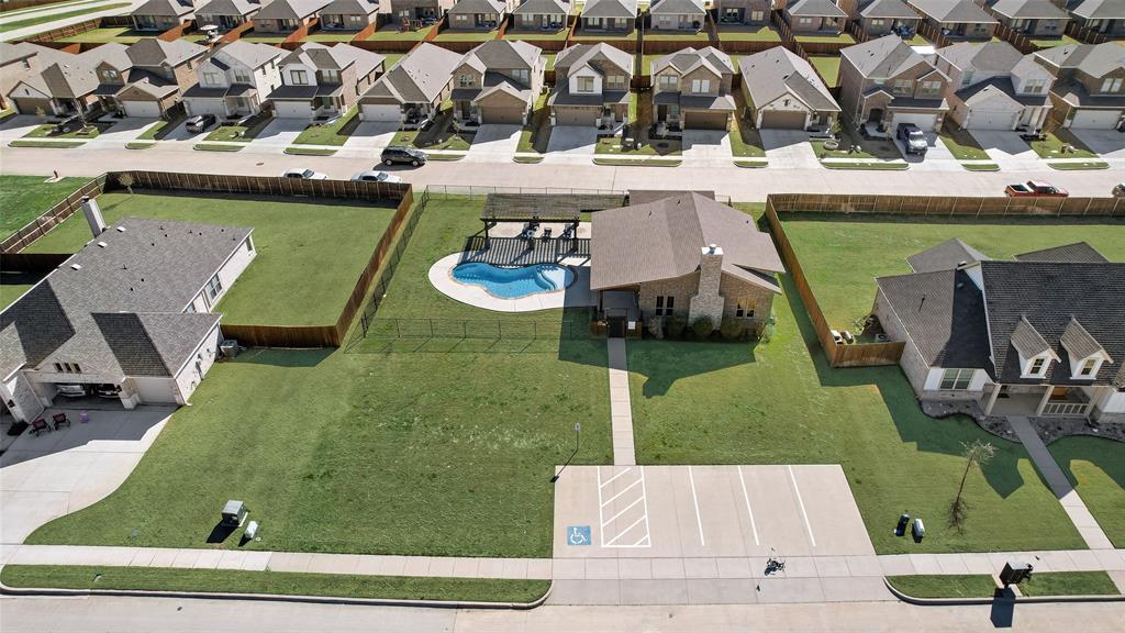 Pilot Point, Texas, 76258, United States, 5 Bedrooms Bedrooms, ,3 BathroomsBathrooms,Residential,For Sale,2019637