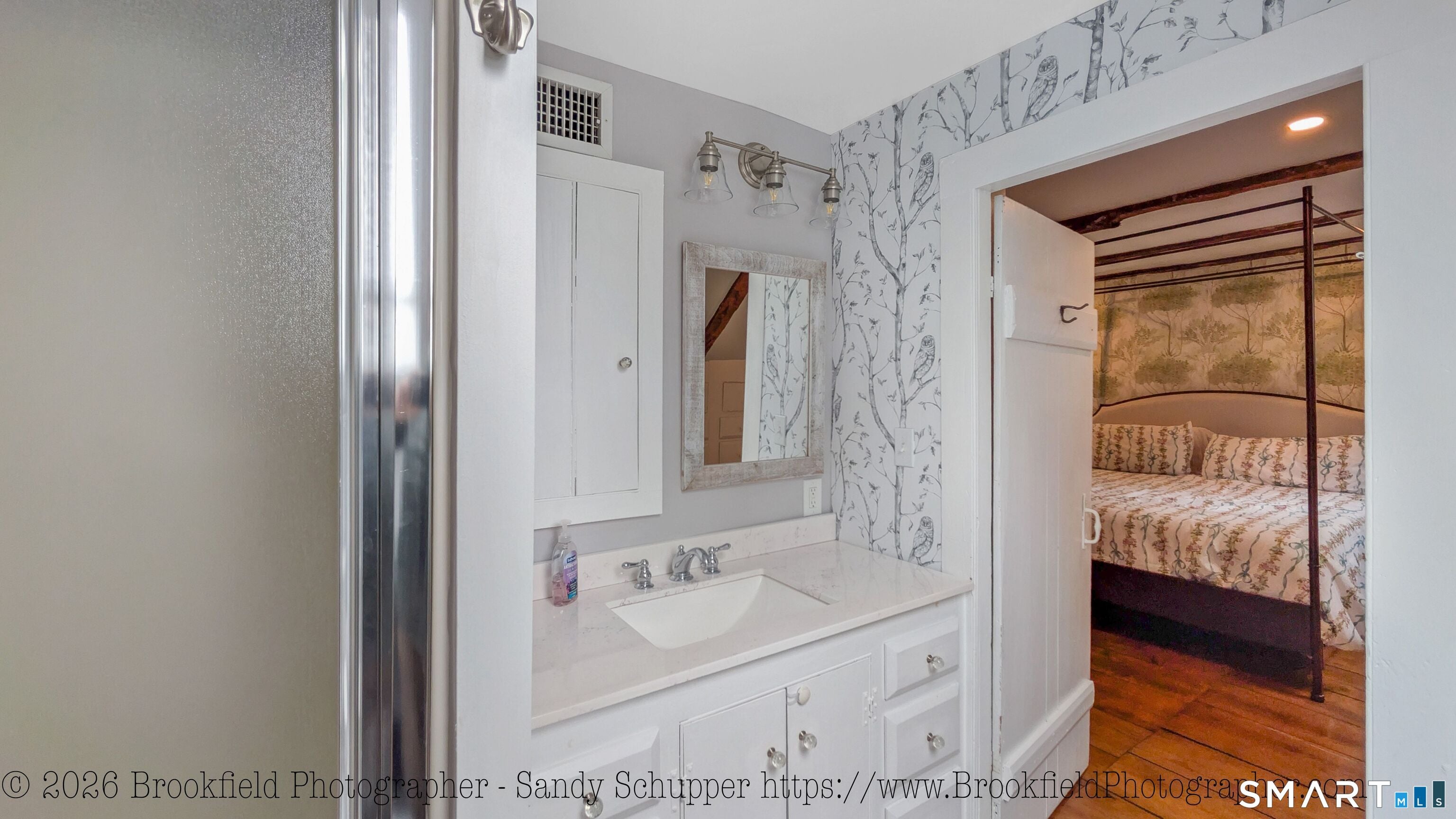 Southbury, Connecticut, 06488, United States, 3 Bedrooms Bedrooms, ,3 BathroomsBathrooms,Residential,For Sale,2048179
