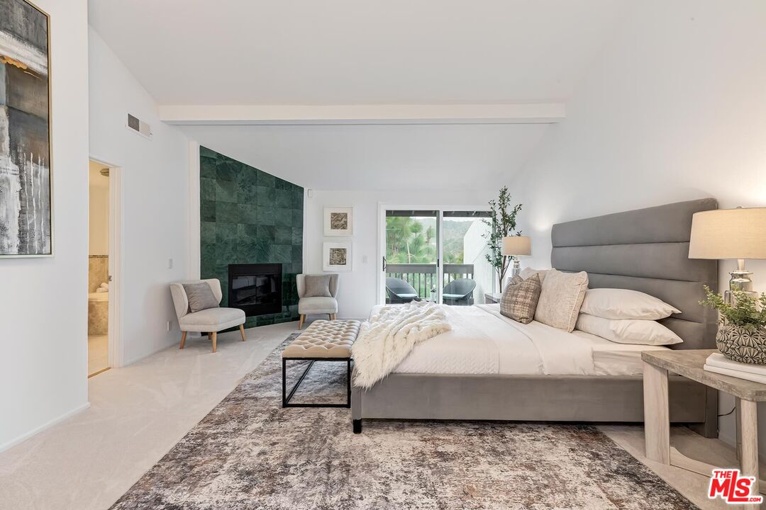 Pacific Palisades, California, 90272, United States, 3 Bedrooms Bedrooms, ,4 BathroomsBathrooms,Residential,For Sale,1993349