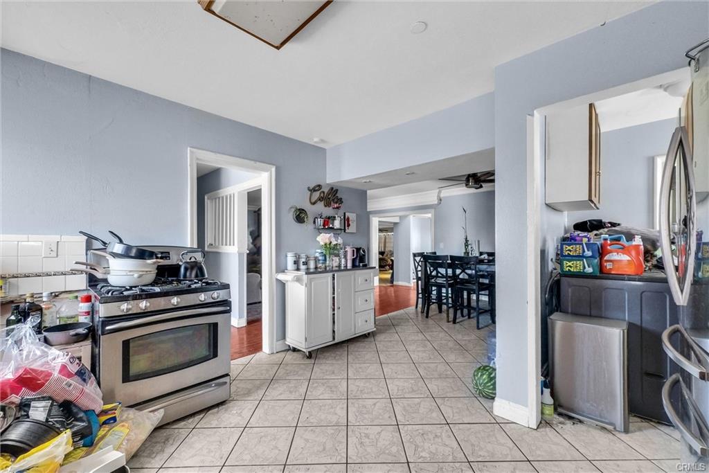 Fontana, California, 92335, United States, 4 Bedrooms Bedrooms, ,3 BathroomsBathrooms,Residential,For Sale,1981339