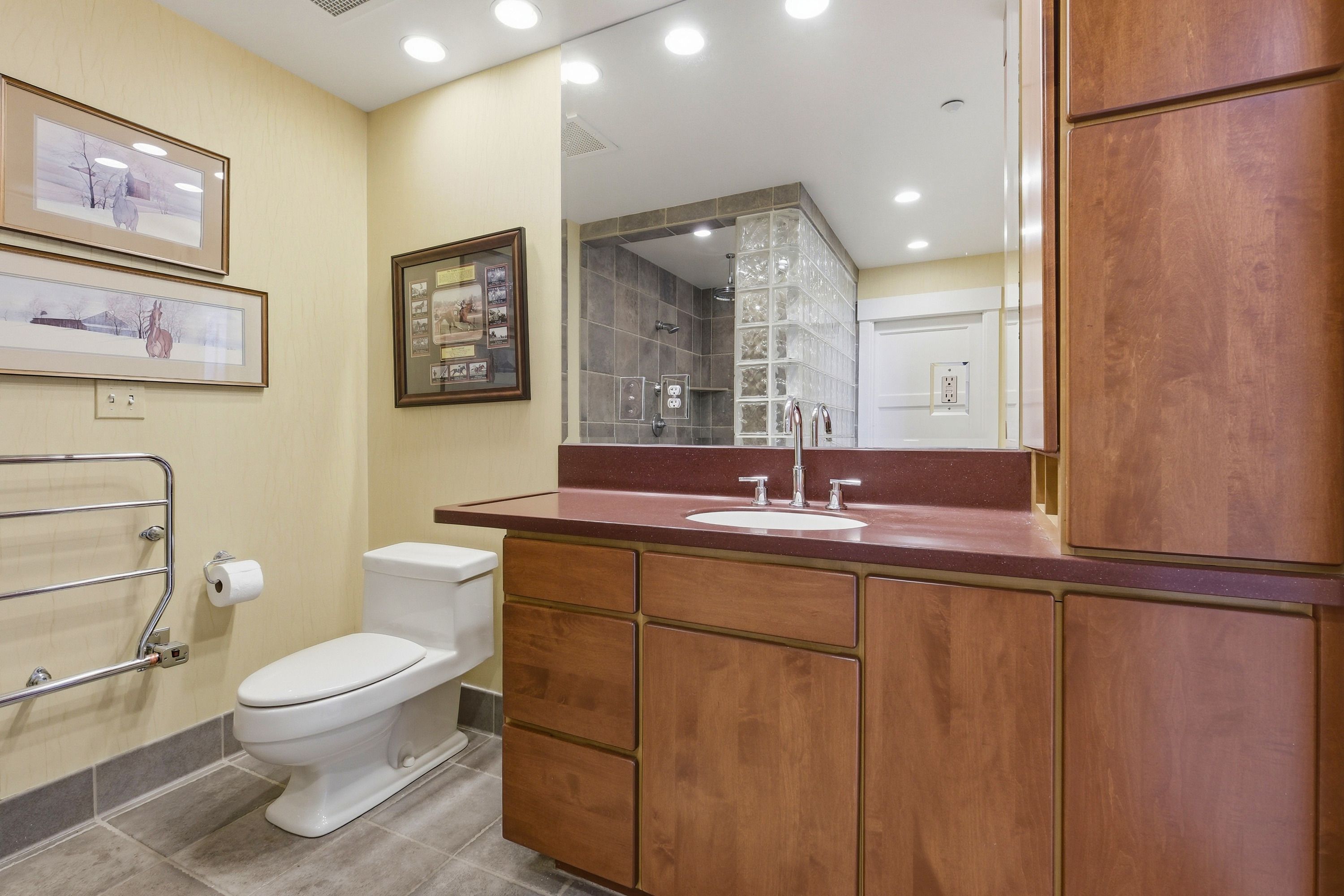  222 E Witherspoon St #703, Louisville, KY, 40202 - 物件實景
