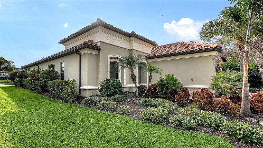 Sarasota, Florida, 34231, United States, 2 Bedrooms Bedrooms, ,3 BathroomsBathrooms,Residential,For Sale,2002128